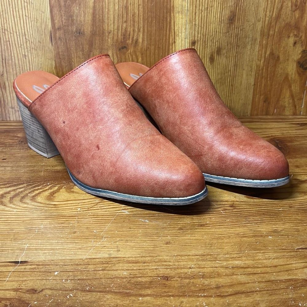 Seven7 Dandy Mules Block Heel Slip on Vegan Faux Leather size 10